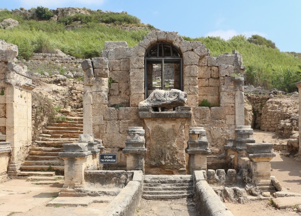 Beginning of the channel in the center of Perge's Cardo Maximus